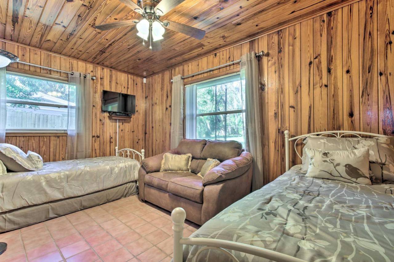 Rainbow River Oasis With Kayaks And Furnished Sunroom! Dunnellon Bagian luar foto