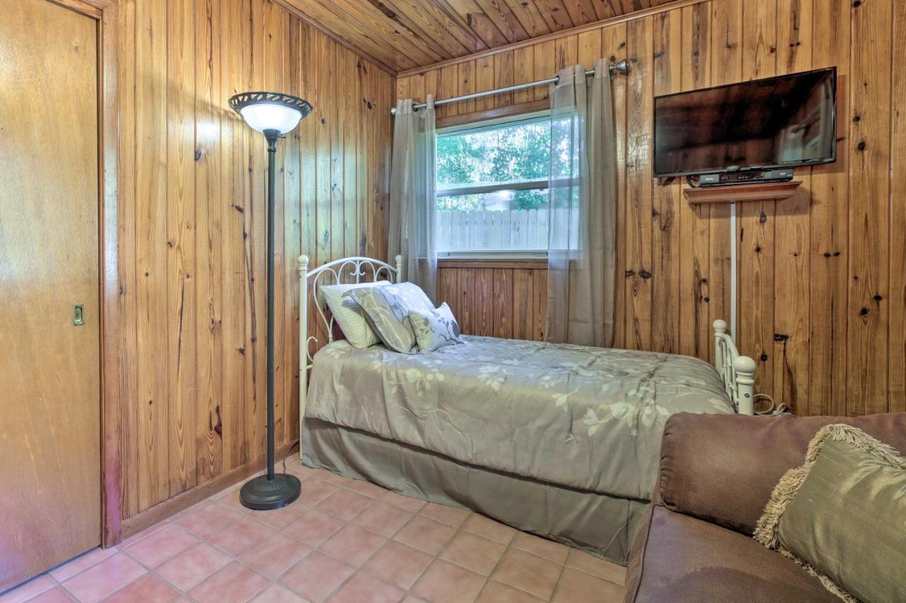 Rainbow River Oasis With Kayaks And Furnished Sunroom! Dunnellon Bagian luar foto