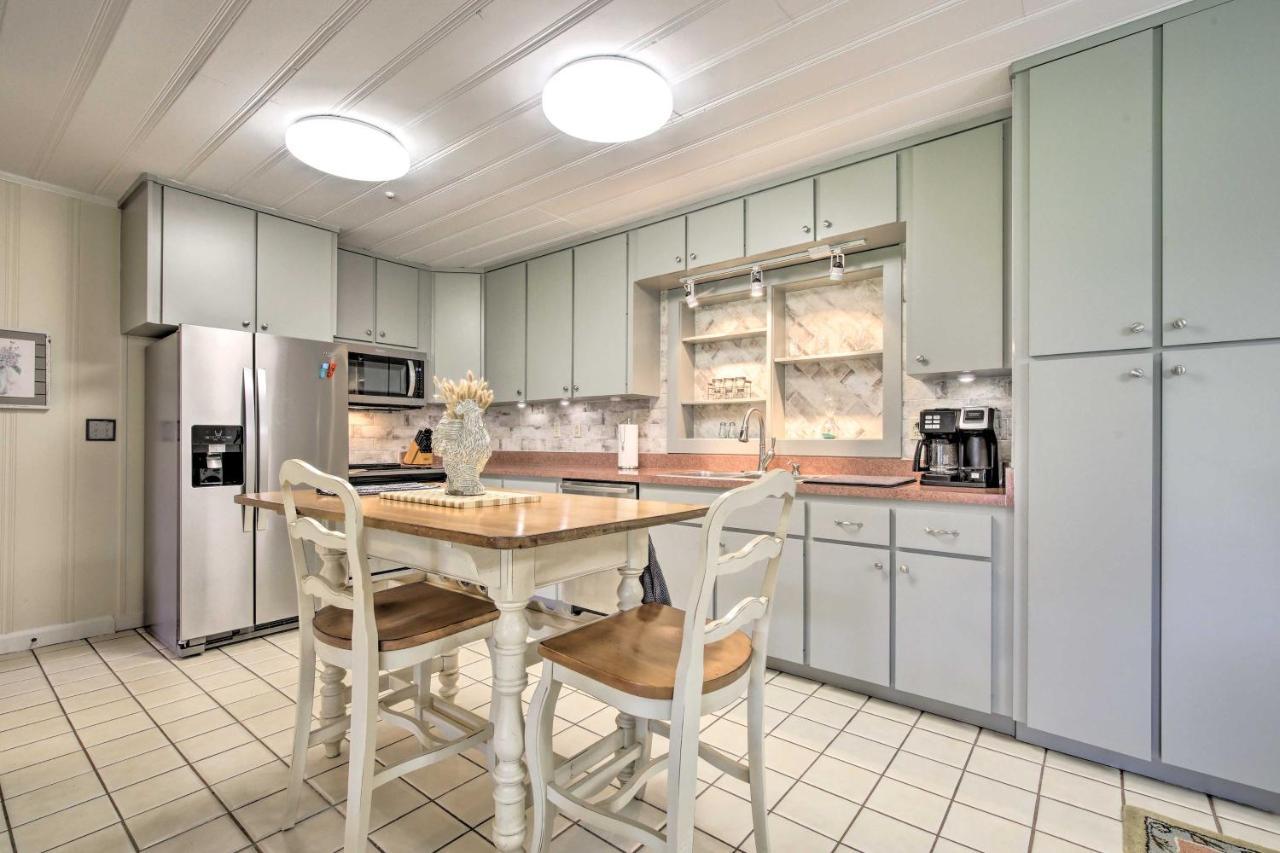 Rainbow River Oasis With Kayaks And Furnished Sunroom! Dunnellon Bagian luar foto